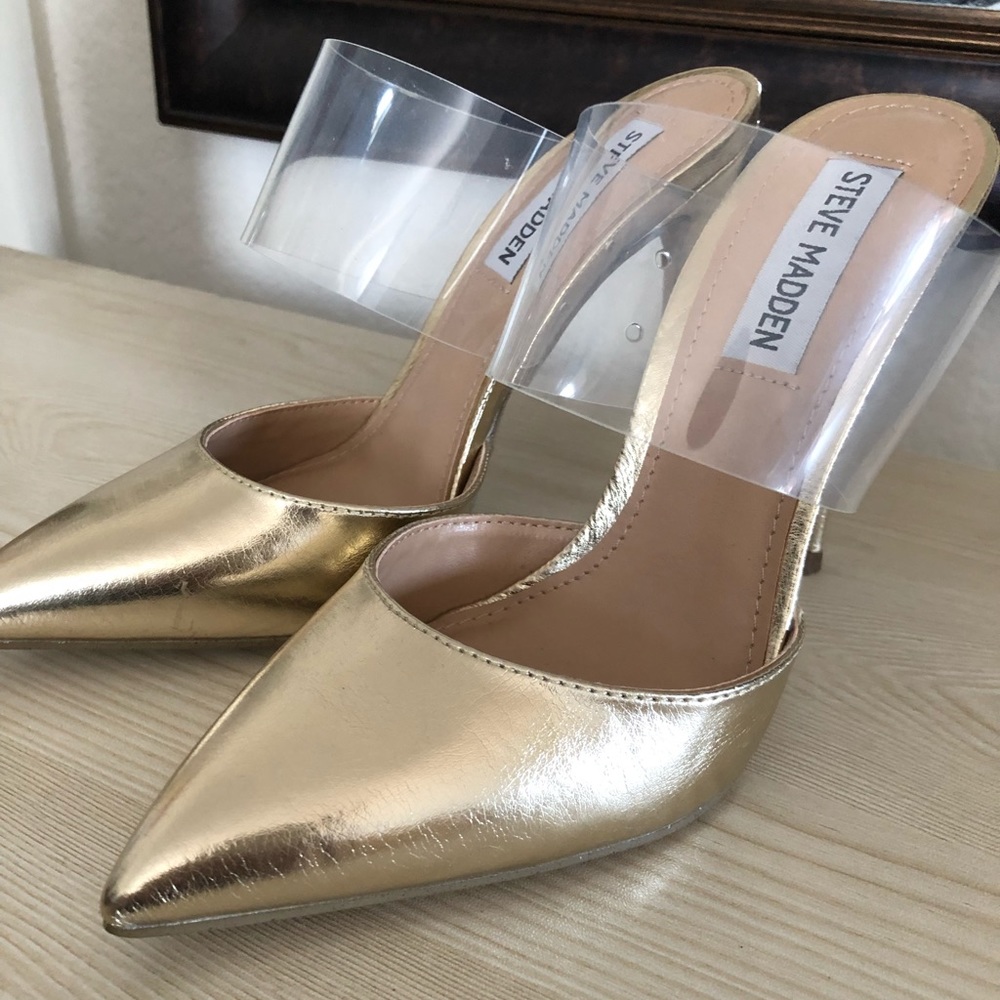 STEVE MADDEN PUMPS - SIZE 5 -NEW!!